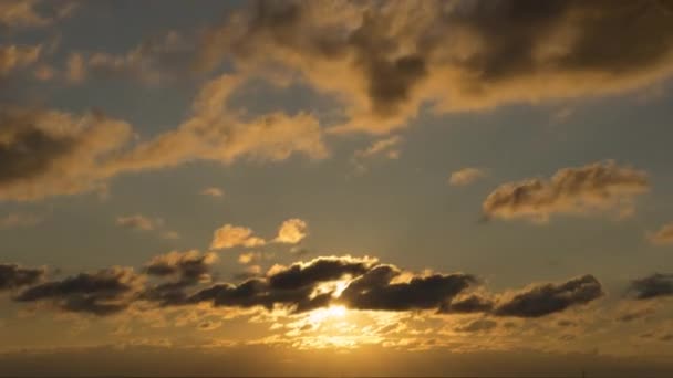 Сонце над морем. Часовий перетин . — стокове відео