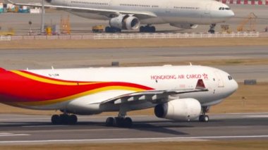 Uçak şilebi kalkışa hazırlanıyor..