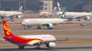 Uçak şilebi kalkışa hazırlanıyor..