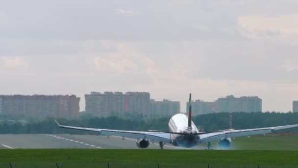 Aeroflot desembarque de avião em Sheremetyevo — Vídeo de Stock
