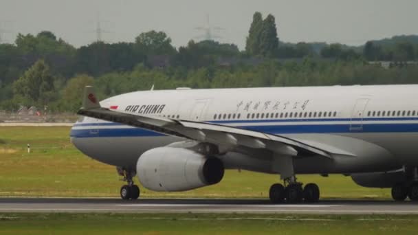 Airbus Air China arrive à Düsseldorf — Video