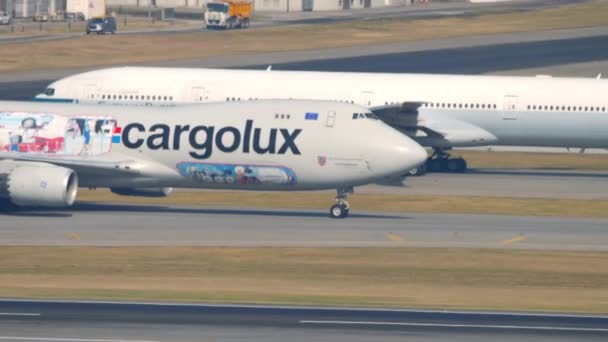 CargoLux Boeing 747 pojíždění — Stock video