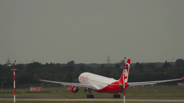 Air Berlin takes off to Dusseldorf — Stock Video