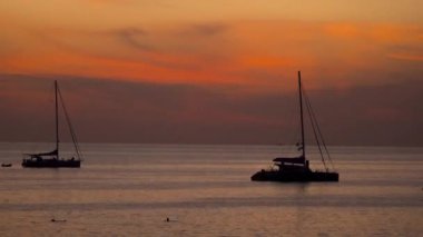 Güzel deniz günbatımı