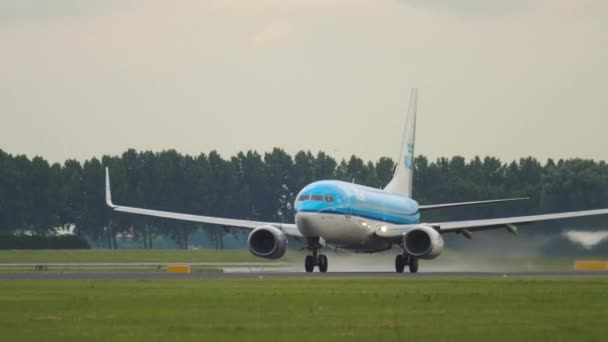 KLM Boeing 737 Abflug — Stockvideo
