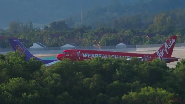 AirAsia compagnie aérienne malaisienne low cost — Video