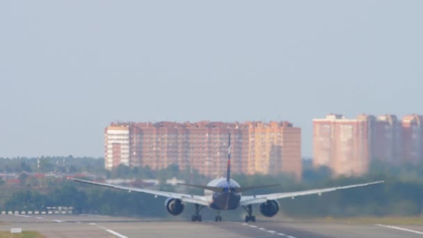 Décollage d'un avion de passagers Aeroflot — Video