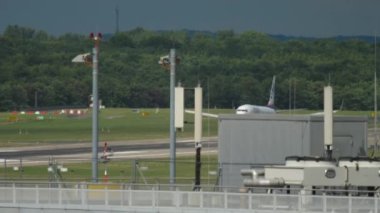 SunExpress Düsseldorf 'a varır.