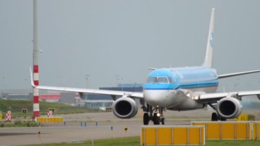 KLM Cityhop Embraer 190 taksifikasyon