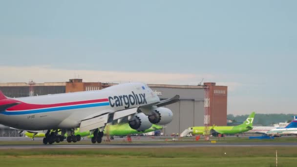 Cargolux Transporte aéreo regular — Vídeo de Stock