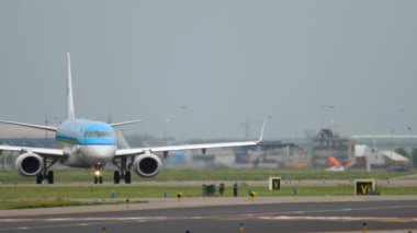 KLM Cityhop Embraer 190 taksifikasyon