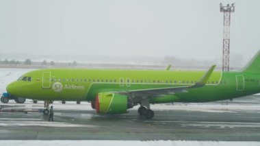 Airbus S7 Havayolları kışın kalkışa hazırlanıyor