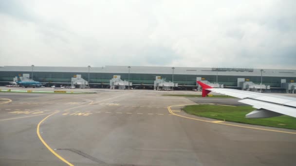 Vista desde la ventana del avión — Vídeos de Stock