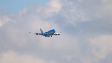 KLM Kargo Boeing 747 Kargo Jet Uçak İnişi