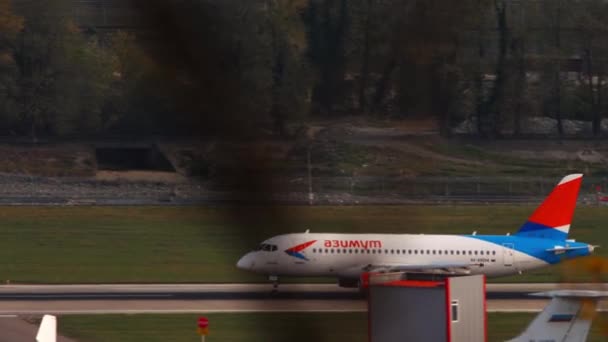 Bölgesel uçak Azimuth kalkışı — Stok video