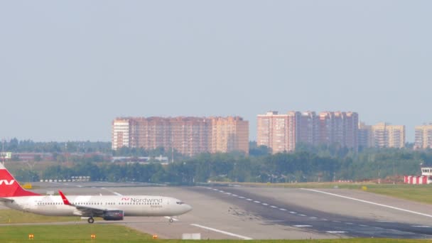 Boeing 737 Nordwind Airlines — Video Stock