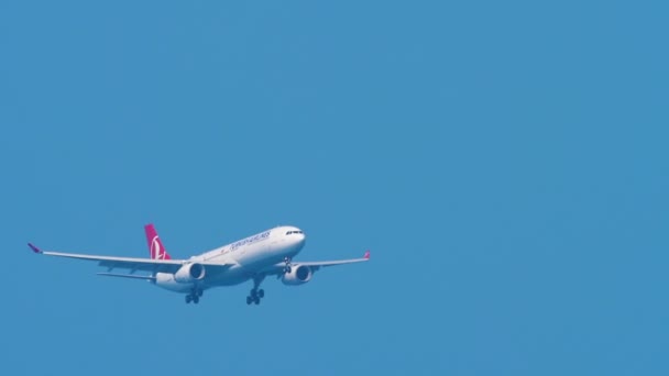 Endgültige Landung von Turkish Airlines — Stockvideo