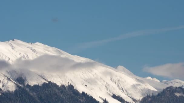 Picos de montaña de nieve, lapso de tiempo — Vídeo de stock