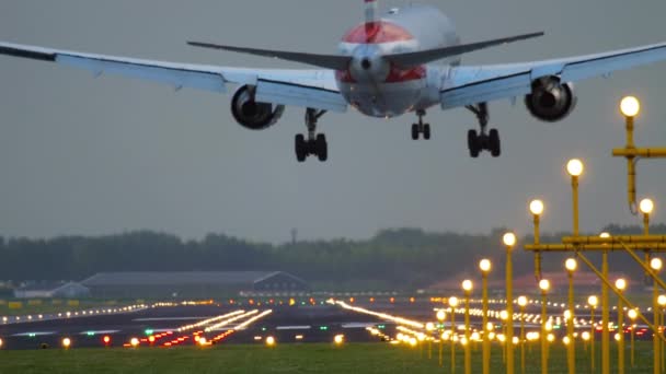 American Airlines aterrizaje — Vídeos de Stock