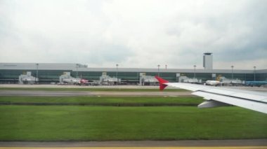 Singapur 'dan Ayrılış