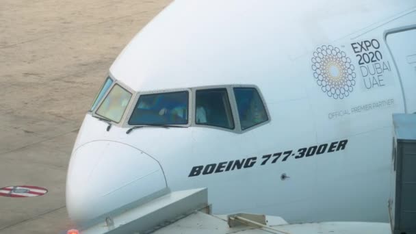 Boeing 777 вид на кабину — стоковое видео