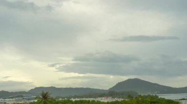 Phuket havaalanı görüntüsü, zaman aşımı