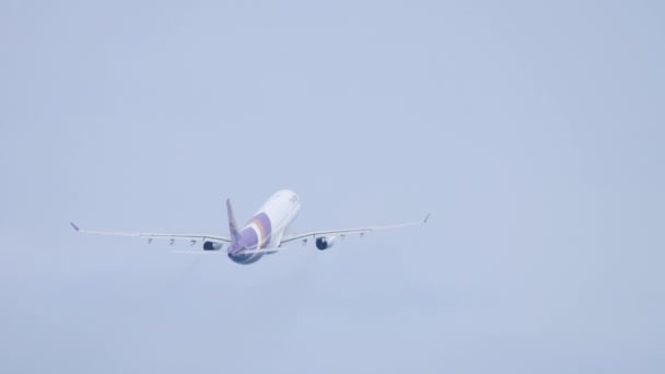 Thai Airways Airbus avgång — Stockvideo