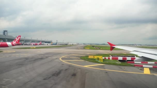 Passagierflug aus Singapur — Stockvideo