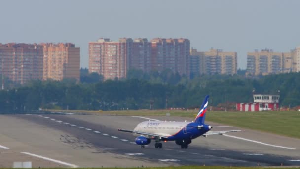 Aeroflotové lety z Moskvy — Stock video