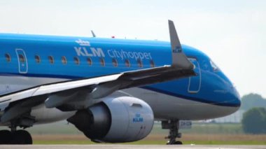 KLM Cityhopper arrive at airport