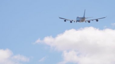 Four-engined jet climb