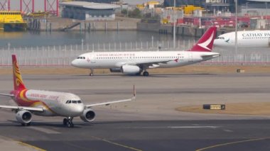 Hong Kong havaalanı taksisi manzaralı.