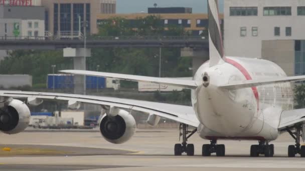 Airbus A380 - širokoúhlé letouny — Stock video
