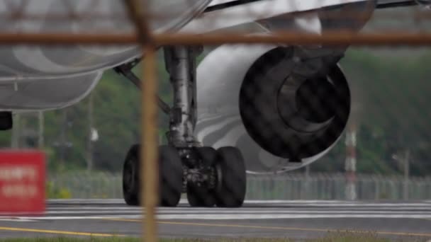 航空機用エンジン及び着陸装置 — ストック動画