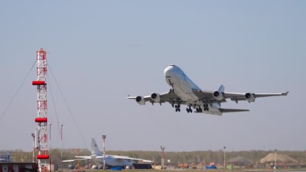 ASL Havayollarının Boeing 'i kalkıyor — Stok video