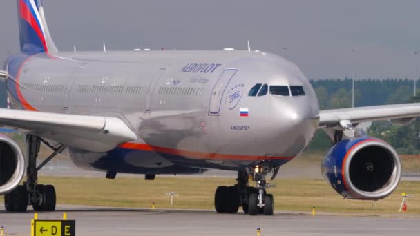 Nahaufnahme von Aeroflot-Flugzeug — Stockvideo