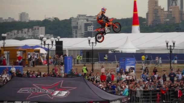 Extreme motorcycle jumping, competition — Stock Video