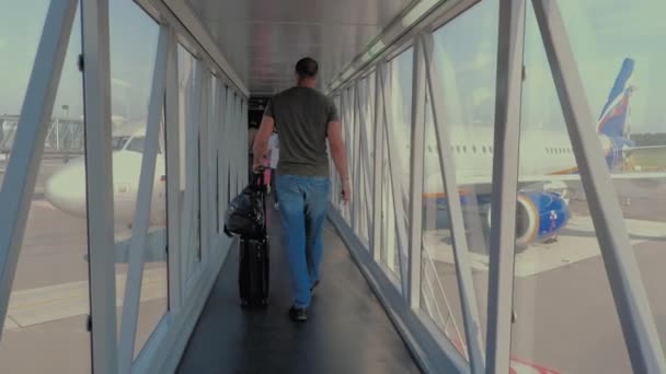 Passagers à bord d'un avion — Video