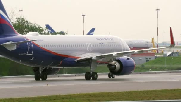 Aeroflot civil plane taxis — Stock Video