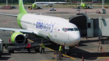 S7 uçağı Domodedovo havaalanına vardı.