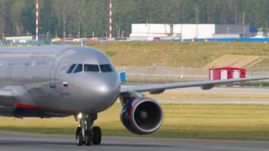 Aeroflot piste çıkıyor.