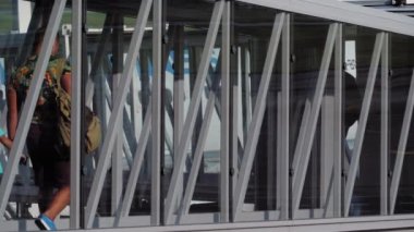 yolcu uçağa binmeden