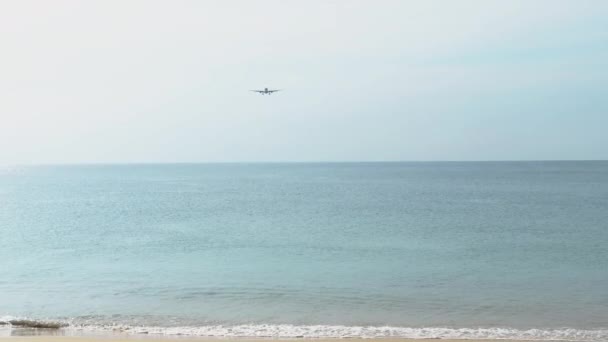 Panorama seascape and airplane — Stock Video