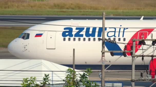 Boeing van Azur Air, close-up — Stockvideo