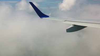 Kent üzerinde uçan