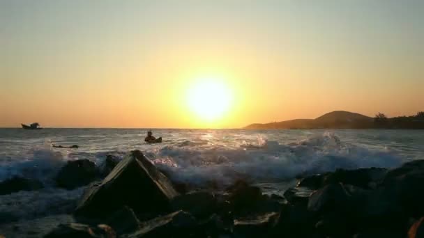 Solnedgången i havet — Stockvideo