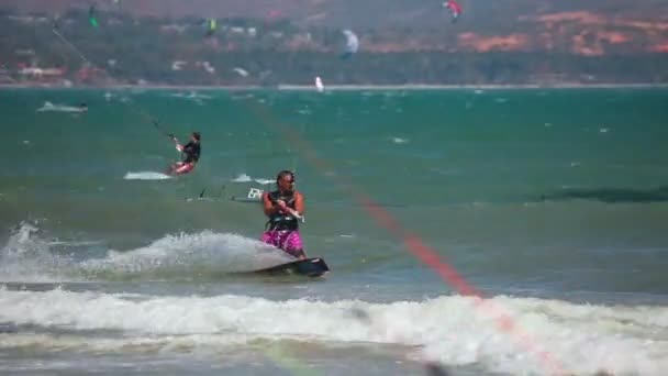 Kite surfista — Vídeo de Stock