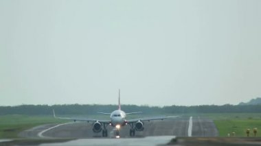 Aiplane Taksilemek