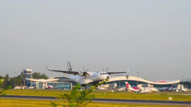 ALMATY, KAZAKHSTAN - 27 Haziran 2025: Kazakistan Cumhuriyeti Sınır Hizmetleri C-295, 29501 sefer sayılı Aircraft Airbus Almaty Havaalanı 'ndan havalanmıştır.