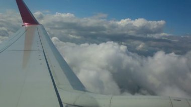 Bulutların arasından